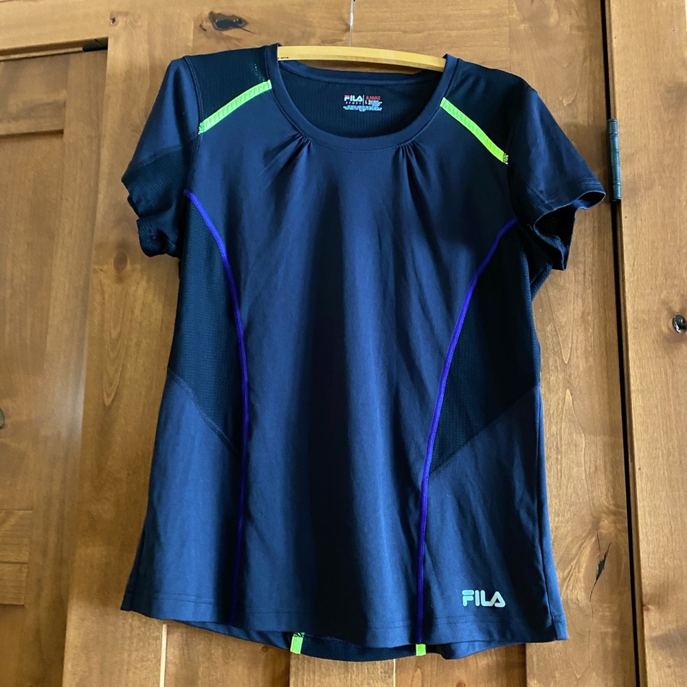 Women’s Fila workout shirt. Size L